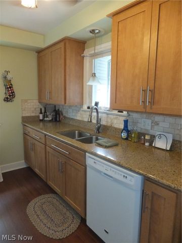 4224 W 58th Street, Cleveland, OH 44144