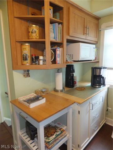 4224 W 58th Street, Cleveland, OH 44144