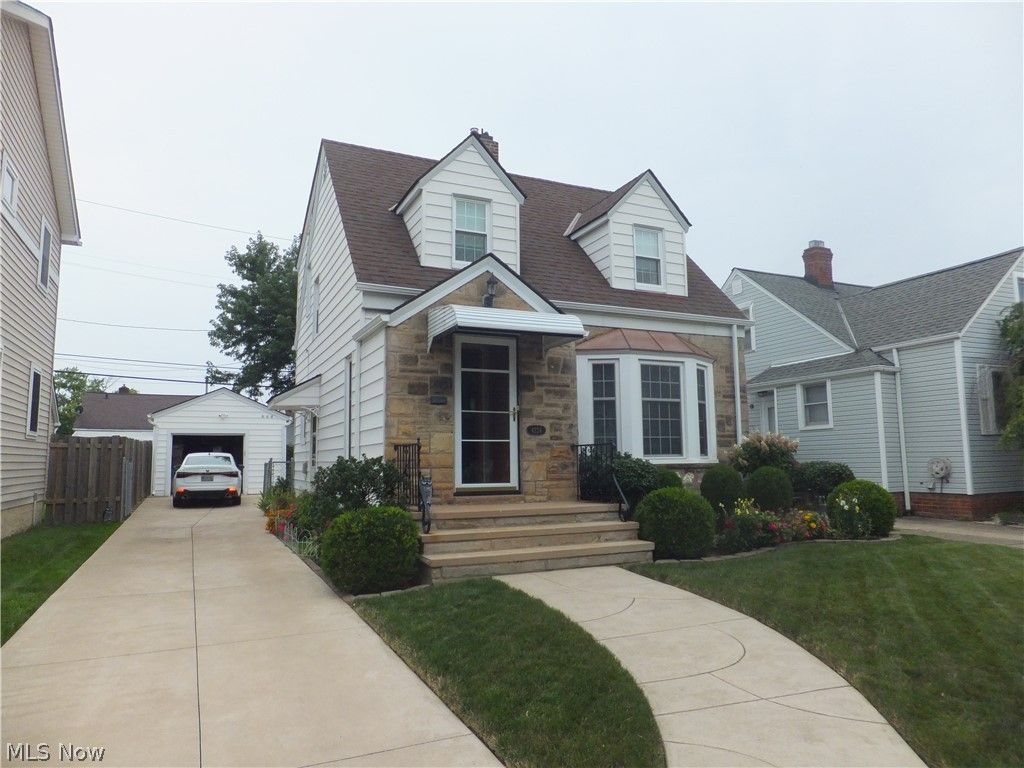 4224 W 58th Street, Cleveland, OH 44144