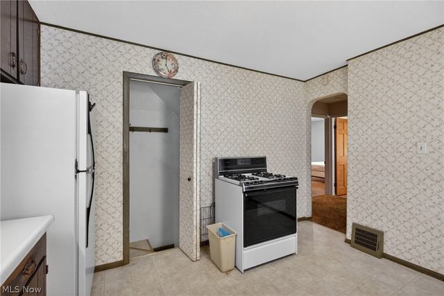 23660 Colbourne Road, Euclid, OH 44123