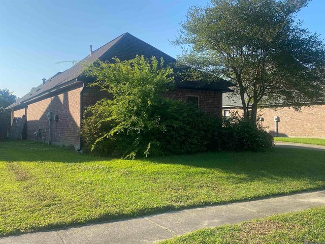 150 Tiger Dr, St Gabriel, LA 70776