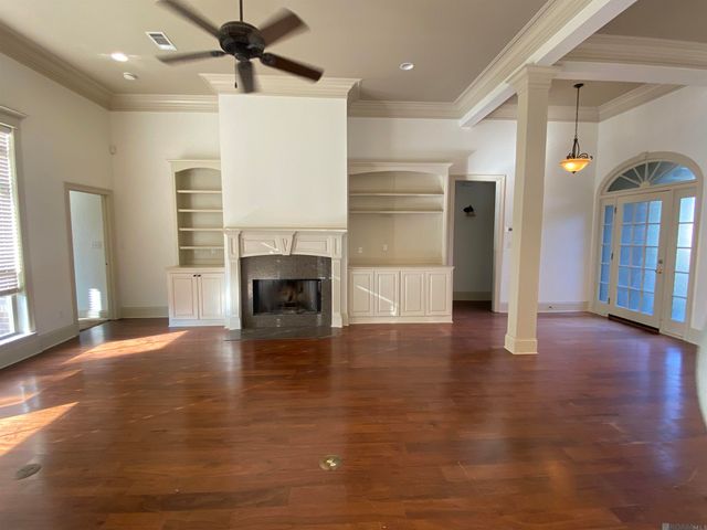 150 Tiger Dr, St Gabriel, LA 70776