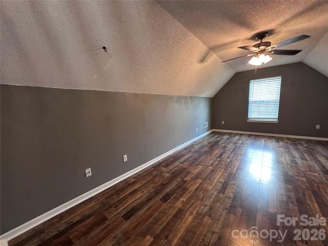 4515 Fox Thorne Drive, Charlotte, NC 28216