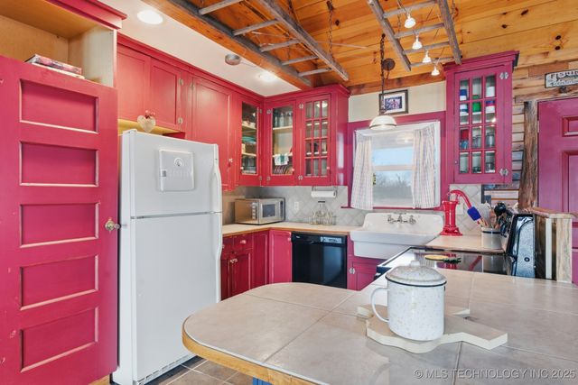 6906 Yonkipin Drive, Claremore, OK 74019