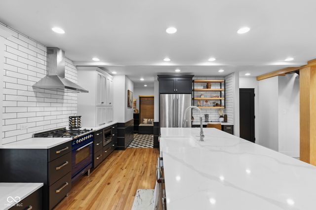 229 Brighton Court, Greenwood, IN 46143