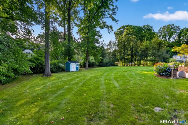 868 Bayberry Lane, Orange, CT 06477