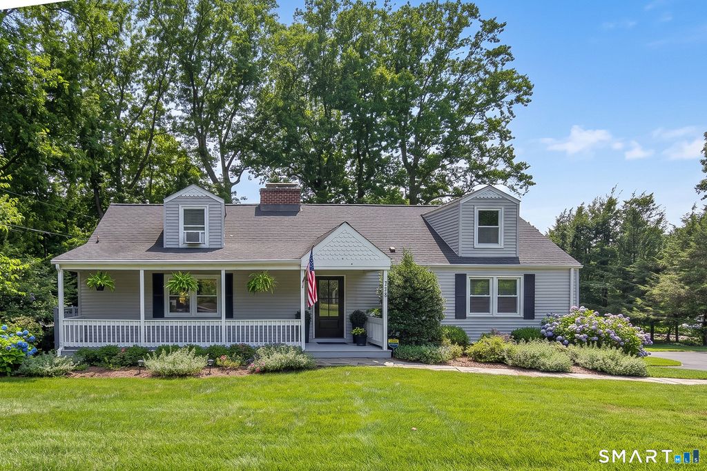 868 Bayberry Lane, Orange, CT 06477