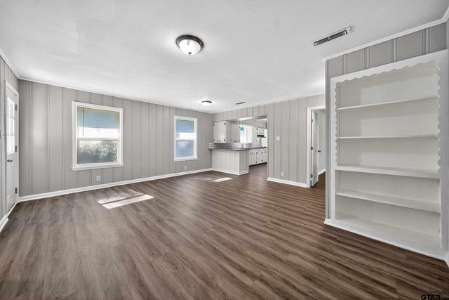 203 W Jordan, Grand Saline, TX 75140