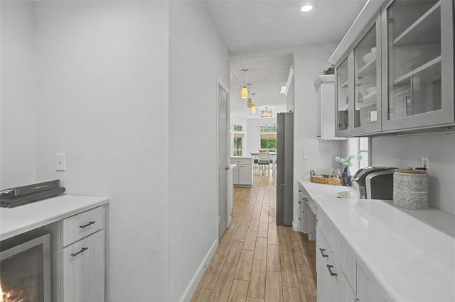 3924 Amanda Court, Dickinson, TX 77539