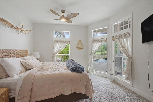 3924 Amanda Court, Dickinson, TX 77539