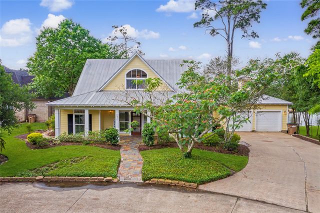 3924 Amanda Court, Dickinson, TX 77539