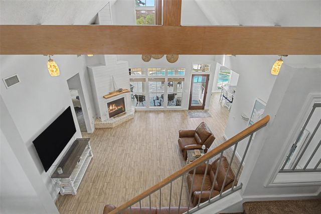 3924 Amanda Court, Dickinson, TX 77539