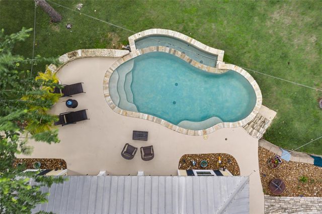 3924 Amanda Court, Dickinson, TX 77539