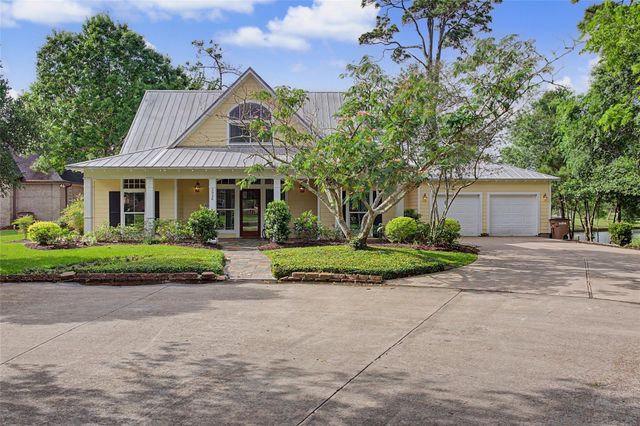 3924 Amanda Court, Dickinson, TX 77539