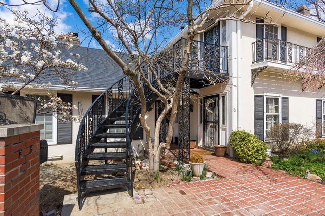 1631 Roxbury Road, F3, Columbus, OH 43212