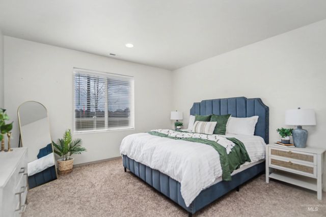 3865 S Windy Ridge Dr, Nampa, ID 83686