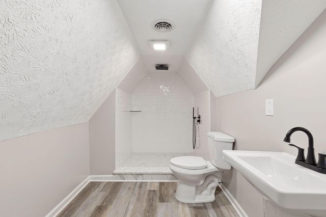 1784 S Champion Avenue, Columbus, OH 43207