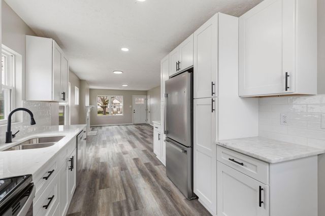 1784 S Champion Avenue, Columbus, OH 43207