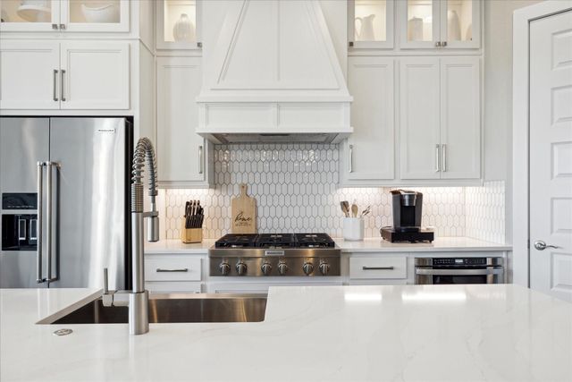 6821 Little Serenity CV, Lago Vista, TX 78645