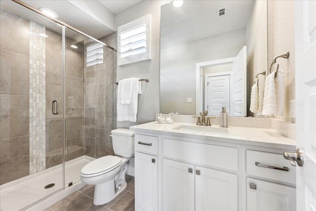 6821 Little Serenity CV, Lago Vista, TX 78645