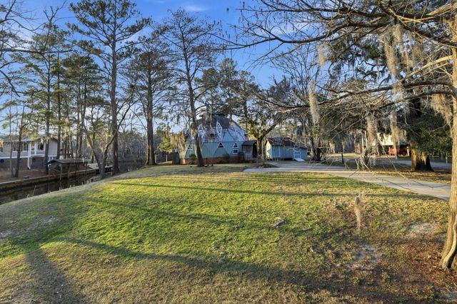 1935 Lees Landing Circle, Conway, SC 29526