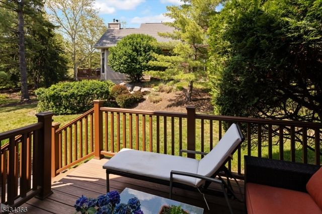 7 Lenox Ct, Montville Twp., NJ 07045