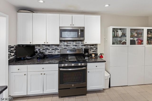 7 Lenox Ct, Montville Twp., NJ 07045