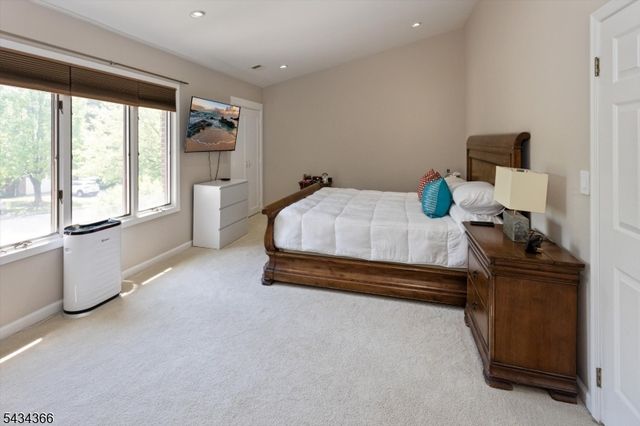 7 Lenox Ct, Montville Twp., NJ 07045