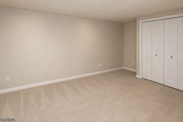 7 Lenox Ct, Montville Twp., NJ 07045