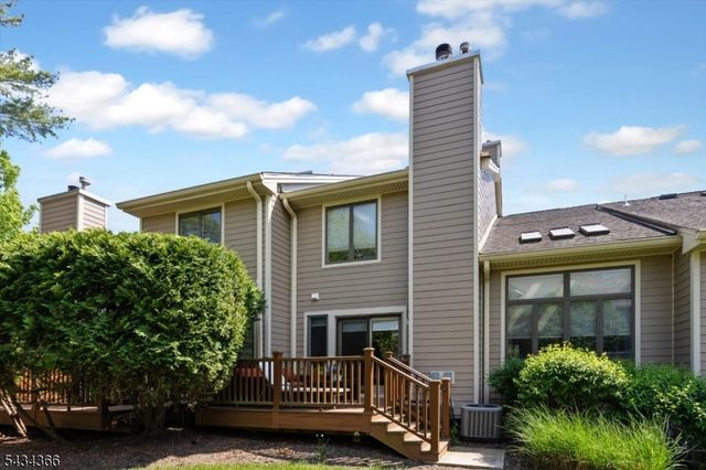 7 Lenox Ct, Montville Twp., NJ 07045