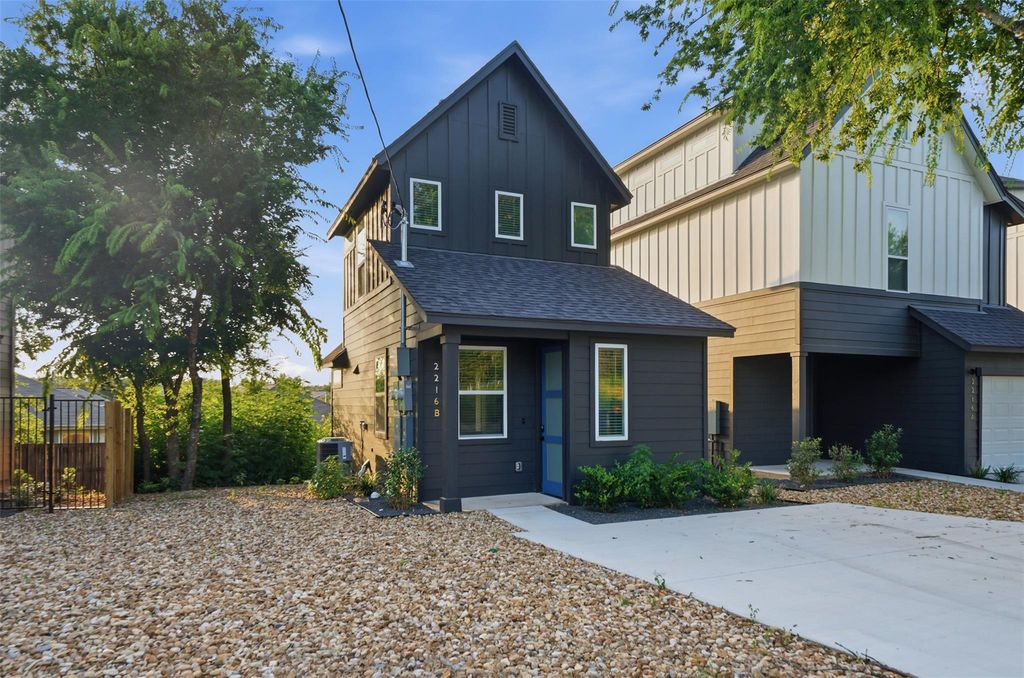 2216 Yellow Jacket LN 2, Austin, TX 78741
