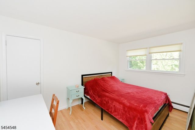 8 Henderson Blvd, Fair Lawn Boro, NJ 07410