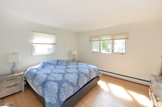 8 Henderson Blvd, Fair Lawn Boro, NJ 07410