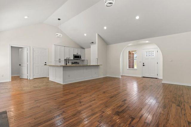 222 Maxey Road, Longview, TX 75605