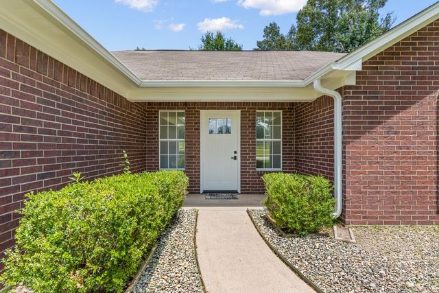 222 Maxey Road, Longview, TX 75605