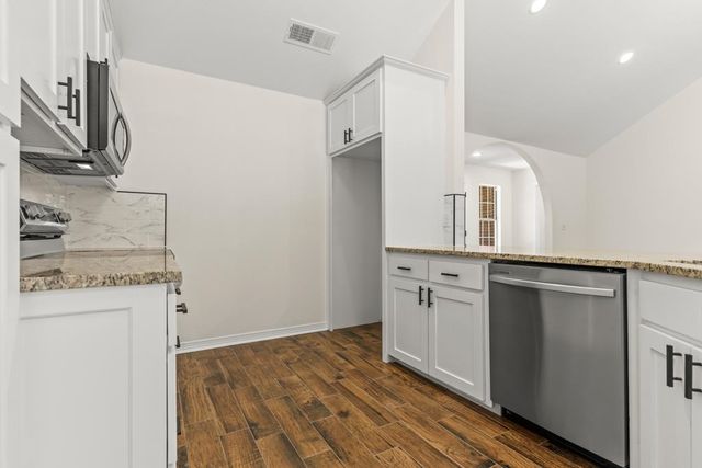 222 Maxey Road, Longview, TX 75605