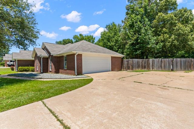 222 Maxey Road, Longview, TX 75605