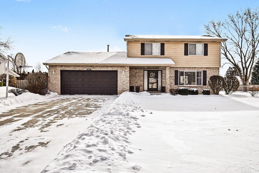 3347 N Christy Way, Saginaw Twp, MI 48603