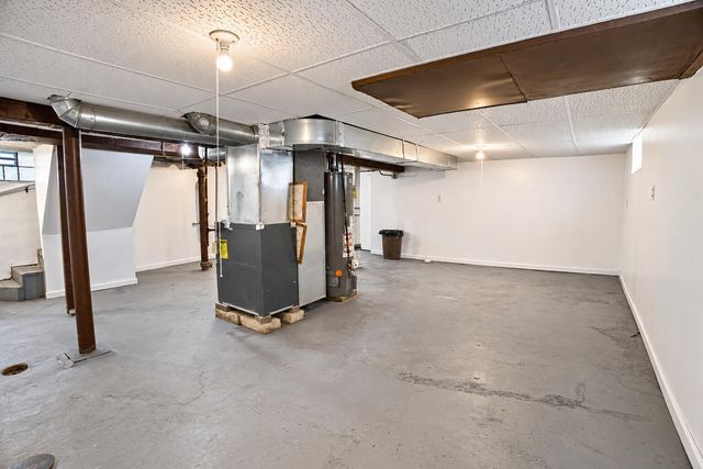 4726 Melville Avenue, East Chicago, IN 46312