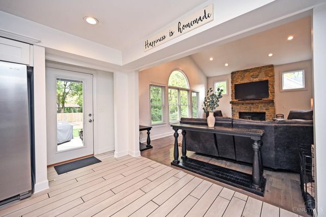 124 Pheasantlake Drive, Loveland, OH 45140