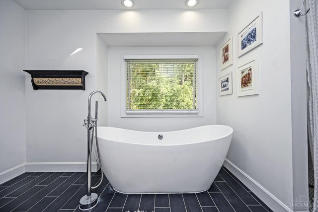 124 Pheasantlake Drive, Loveland, OH 45140