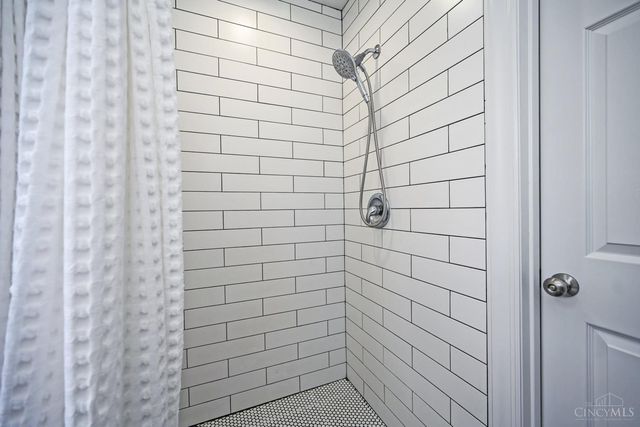 124 Pheasantlake Drive, Loveland, OH 45140