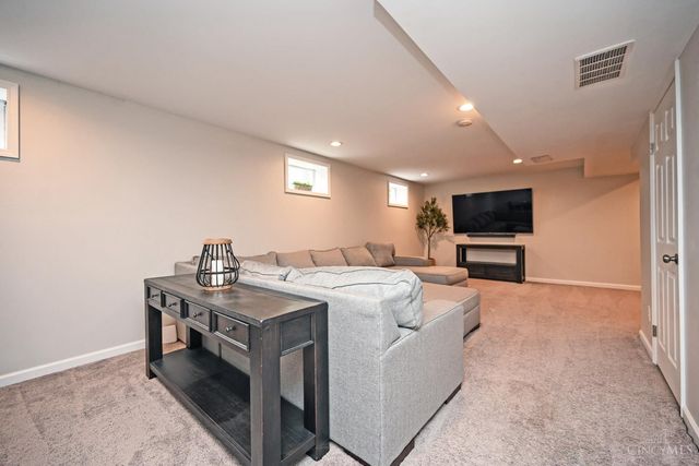 124 Pheasantlake Drive, Loveland, OH 45140