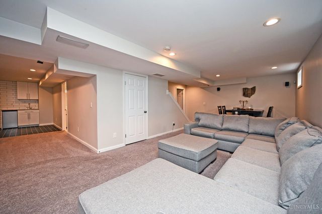 124 Pheasantlake Drive, Loveland, OH 45140