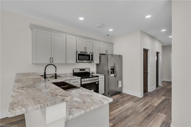 213 N 5th ST, Suffolk, VA 23434