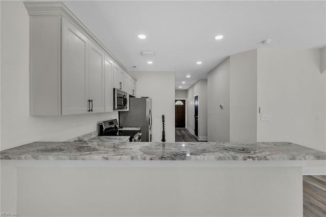 213 N 5th ST, Suffolk, VA 23434