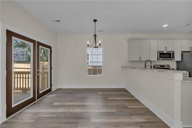 213 N 5th ST, Suffolk, VA 23434