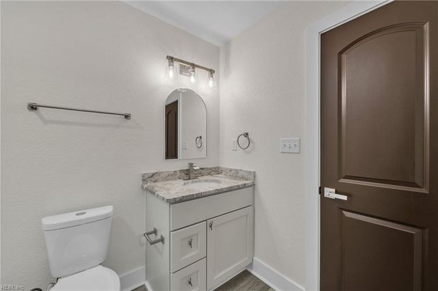 213 N 5th ST, Suffolk, VA 23434
