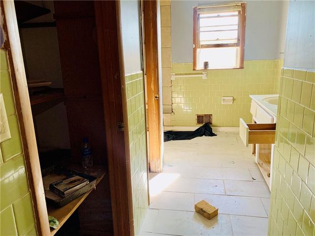 738 Burns Road, Carrollton, GA 30117