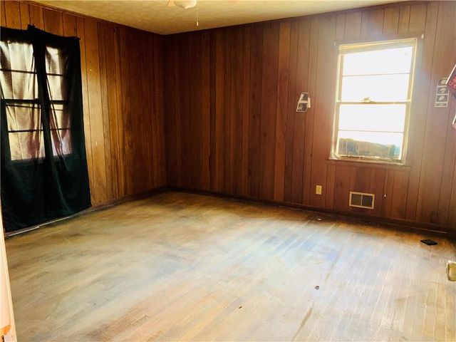 738 Burns Road, Carrollton, GA 30117